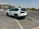 Lexus LX 700